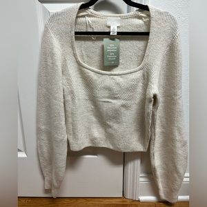 NWT - H&M CREAM FUZZY SWEATER